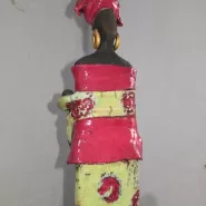 Africaineavecbbhautrougebasvertavecpoisrouge16 I 122