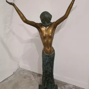 Sculpture en Bronze de Nizam  - Intitulée  Offrande   