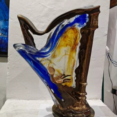 Gilded bronze and pâte de verre sculpture - Entitled “Harponissimo” by Yves Lohé (Born in 1947) (67)