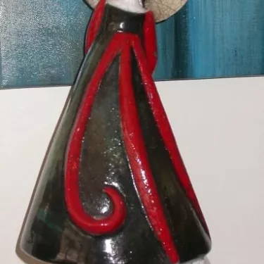 Scu!pture en Terre Cuite émaillée de l'Artiste FARA. Intitulée  CATHERINETTE  