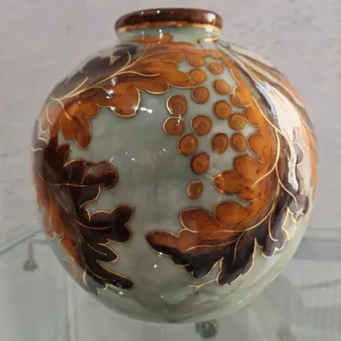 Camille THARAUD (1878-1956) Limoges. Vase Boule en Porcelaine Réf 188