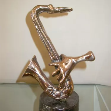 Sculpture - Bronze - Intitulée Saxo Main (26)