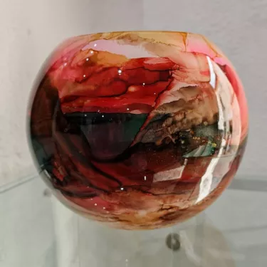 Crystal vase, entitled “COSMOS.” An original and unique creation by Sylvie Montagnon Réf 38