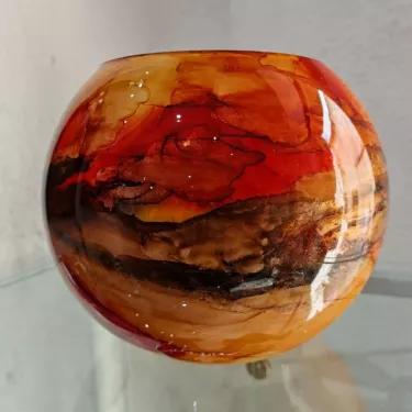 Crystal vase, entitled “COSMOS.” by Sylvie Montagnon. Réf 39